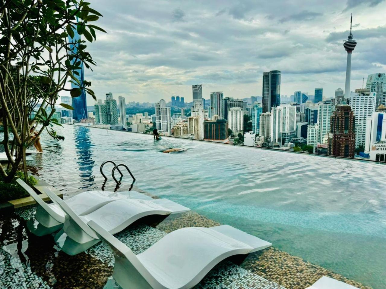 Luxury Suites At Axon Residence Kuala Lumpur Exterior photo
