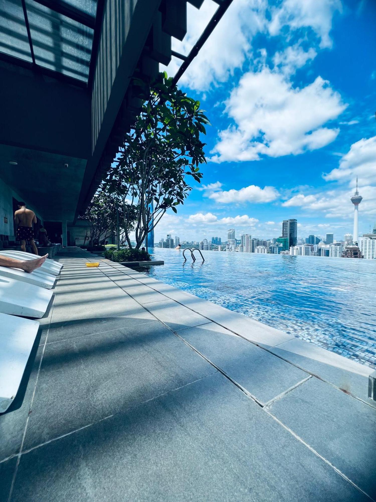 Luxury Suites At Axon Residence Kuala Lumpur Exterior photo